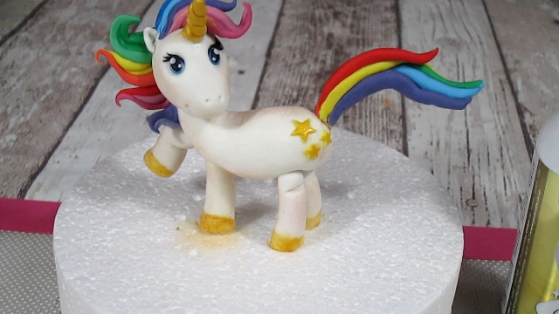 Unicorn Cake Topper with Raised Front Foot